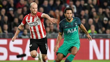 Hendrix con el PSV Eindhoven ante el Tottenham Hotspur.