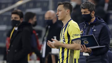El presidente del Fenerbahçe cierra la puerta a Özil