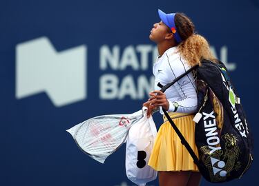 La tenista japonesa abandonó Roland Garros en 2021 y anunció que dejaba de dar ruedas de prensa por salud mental. El estrés y la ansiedad que padecía la deportista le obligaron a apartarse durante un tiempo de las pistas de tenis.