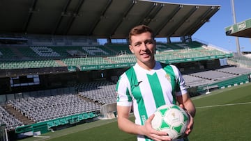 16/01/25 CORDOBA PRESENTACION DE ALBERTO DEL MORAL COMO NUEVO JUGADOR