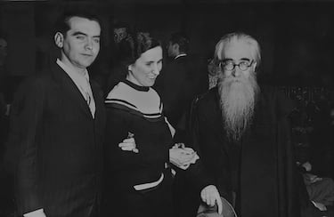 Federico García Lorca escribió la obra de ‘Yerma’, la cual se estrenó el 29 de diciembre y es una de las tres obras de teatro que forman parte de la trilogía lorquiana. Resultó un éxito inmediato.