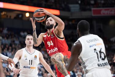 El ciclón Olympiacos rompe a un Madrid desfondado