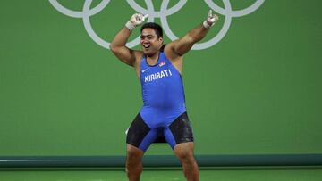 El haltera de Kiribati que baila causa sensación en Río 2016