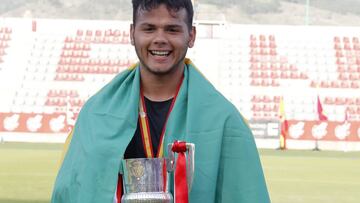 Álex Dos Santos con el Atlético