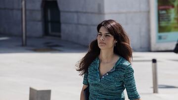 La portavoz de Podemos, Isa Serra, a su llegada a una comparecencia en la que ha ofrecido declaraciones a los medios, frente al Congreso de los Diputados, a 12 de junio de 2023, en Madrid (España). La portavoz de Podemos ha pedido a Yolanda Díaz que retire el veto a Irene Montero puesto que hay plazo hasta el próximo lunes para registrar las listas, ha recalcado. Al tiempo que ha afirmado seguirán dentro de las coalición con SUMAR a las elecciones generales, a pesar de dicho veto.
12 JUNIO 2023;PODEMOS;SUMAR;IRENE MONTERO;VETO;LISTAS;ELECCIONES
Carlos Luján / Europa Press
12/06/2023