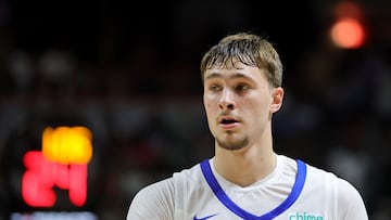 LAS VEGAS, NEVADA - JULY 10: Cooper Flagg #32 of the Dallas Mavericks walks on the court during a break in the first half of a 2025 NBA Summer League game against the Los Angeles Lakers at the Thomas & Mack Center on July 10, 2025 in Las Vegas, Nevada. NOTE TO USER: User expressly acknowledges and agrees that, by downloading and or using this photograph, User is consenting to the terms and conditions of the Getty Images License Agreement. Ethan Miller/Getty Images/AFP (Photo by Ethan Miller / GETTY IMAGES NORTH AMERICA / Getty Images via AFP)