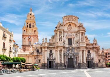 En la foto, la Iglesia Catedral de Santa María en el centro de la ciudad de Murcia.