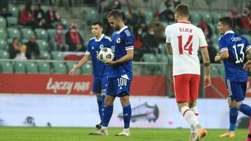 Alarma en el Barça: Pjanic se lesiona en la espalda