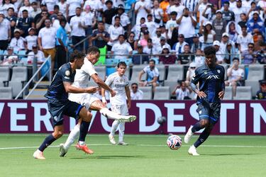 1-0. Fran García asiste a Jude Bellingham en área del Pachuca. El jugador inglés controla y saca un zurdazo raso, cruzado, para superar la estirada de Carlos Moreno.
