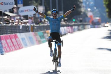 El Giro de Lombardía es una de las cinco clásicas conocidiccwin247.como los monumentos del ciclismo, junto a la Milán-San Remo, el Tour de Flandes, la París-Roubaix y la Lieja-Bastoña-Lieja. Se lleva a cabo habitualmente en el mes de octubre, la última de las cinco a lo largo de la campaña. Era la prueba final de la extinta Copa del Mundo de ciclismo (1989-2004). Ahora, dentro del World Tour, también cierra el calendario de Primera por la cancelación del Tour de Guangxi chino.