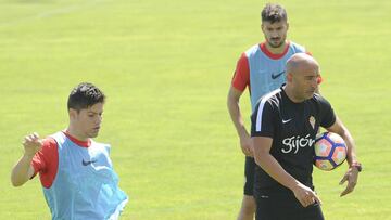 Jorge Meré renueva con el Sporting de Gijón hasta 2020