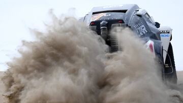 Ssangyong's Spanish driver Oscar Fuertes and co-driver Diego Vallejo compete during the 2018 Dakar Rally Stage 2 in and around the Peruvian town of Pisco, on January 7, 2018.
The 40th edition of the Dakar Rally will take competitors through Peru, Bo