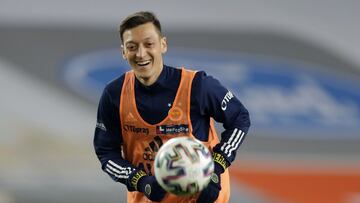 Ozil espantó a Rangnick