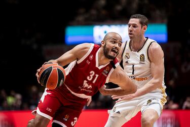 Mirotic se sale ante el Madrid