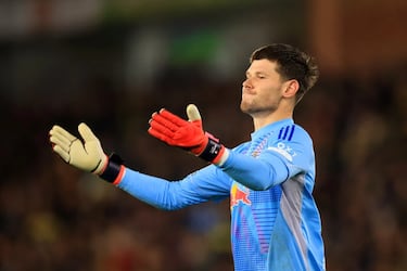 La caida del heredero de Courtois: el Leeds repudia a Meslier