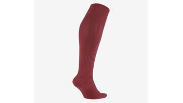 Estos calcetines altos de Nike, los más vendidos en Amazon, están disponibles en seis colores
