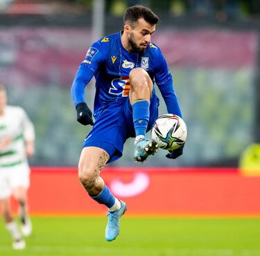 Dani Ramírez, mediocentro de Leganés, se ha proclamado campeón de la liga polaca esta temporada. De las 34 jornadas que componen el campeonato de Polonia, el español ha jugado en 26 y conseguido un gol, pero ha dado cuatros asistencias. Un fijo en el Lech Poznan campeón.  