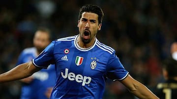 El mediocampista alemán no entra en planes de la Juventus, por lo que una de las opciones para continuar su carrera sería la liga de Estados Unidos.