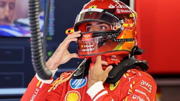 Formula One F1 - Spanish Grand Prix - Circuit de Barcelona-Catalunya, Barcelona, Spain - June 22, 2024 Ferrari's Carlos Sainz Jr. before qualifying Pool via REUTERS/Thomas Coex