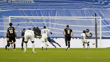 El Madrid celebra un mal empate