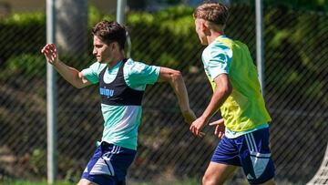 Toni Villa se reincorpora a los entrenamientos