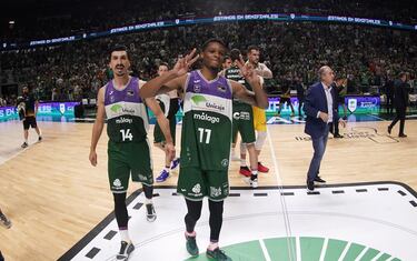 El Unicaja sigue de fiesta y se mete en semifinales por K.O.