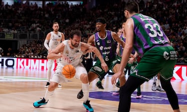 Un Madrid heroico tumba al Unicaja del récord de triples