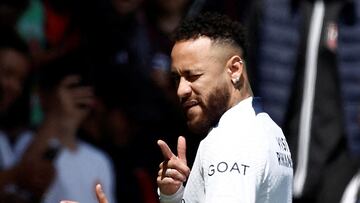 FILE PHOTO: Soccer Football - Paris St Germain Training - Parc des Princes, Paris, France - May 24, 2023 Paris St Germain's Neymar during training REUTERS/Benoit Tessier/File Photo