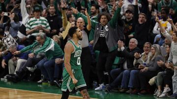 Defensa extraordinaria de los Celtics, que remonta en el último cuarto un partido que llegó a ir perdiendo de 17. Durant y Kyrie se quedan en 8 de 30 en tiros.