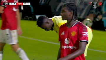 Onana firma su sentencia en el United: vean el grave error en la eliminación ante un 4º División
