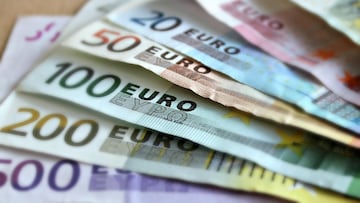 Un inversor señala cuánto deberías gastarte en las vacaciones según tu sueldo: “Si ganas 30.000 euros…”