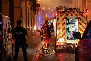 La rápida actuación de los bomberos evitó una mayor tragedia en el edificio Patrimonio de la Humanidad.
