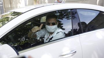 Joaquín, llegando a la Ciudad Deportiva con mascarilla.