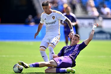 LA Galaxy desmiente la oferta de Lyon por Gabriel Pec