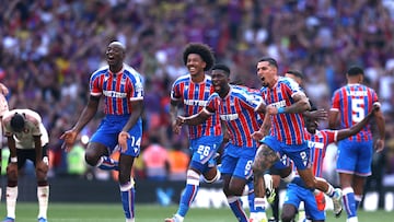 Chris Richards conquista la Community Shield con el Crystal Palace