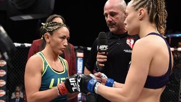 Carla Esparza y Rose Namajunas en el UFC The Ultimate Fighter 20 Finale.