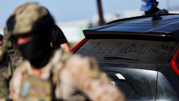 Agente de ICE en un operativo.