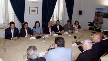 REUNION DEL AYUNTAMIENTO , DIPUTACION Y JUNTA DE ANDALUCIA