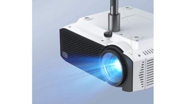 Este proyector portátil con más de 4.000 valoraciones en Amazon reproduce Full HD y dispone de dos altavoces