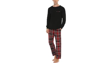 Este pijama de cuadros para hombre es ideal para combatir el frío