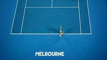 Carlos Alcaraz durante el duelo de cuartos de final del Open de Australia 2025.