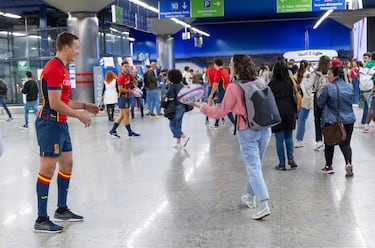 Los Leones ponen patas arriba el Metro de Madrid