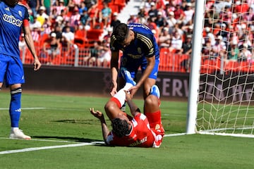Tras anotar un ‘hat trick’ ante Granada, el colombiano se fracturó el peroné. Fue intervenido quirúrgicamente y permaneció fuera hasta principios de 2024.