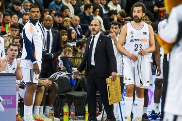Zancada gigante del banquillo del Madrid