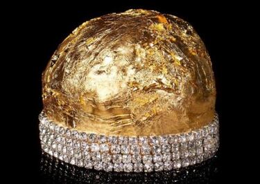 El ‘panettone’ más caro del mundo se vende por 700.000 euros: sabor a azafrán y chocolate negro y un regalazo de 22 quilates