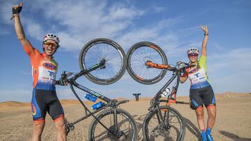 Dos participantes de la Titan Desert se casarán en carrera