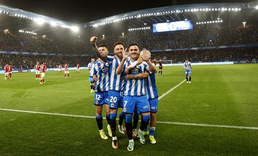Lucas Pérez sigue de celebración: 150 partidos de blanquiazul