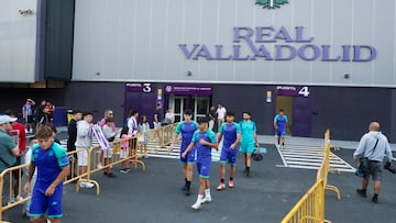 Valladolid 1/8/2025. Entrenamiento Real Valladolid. Aldama dirige el entrenamiento matutino con la incorporación de Bueno y Marco André a la disciplina blanquivioleta. Photogenic/Miguel Ángel Santos