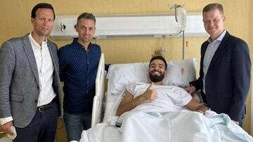 Imagen de André Ferreira tras ser operado.
