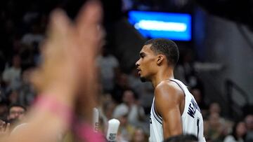 El draft de la NBA vino acompañado de una anomalía, ya que cuatro de los cinco primeros seleccionados no pasaron por la universidad. Entre ellos, Wembanyama.